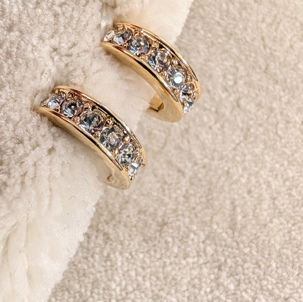 Monet Gold Tone Channel Set White Crystal Earrings Clip On Vintage Evening